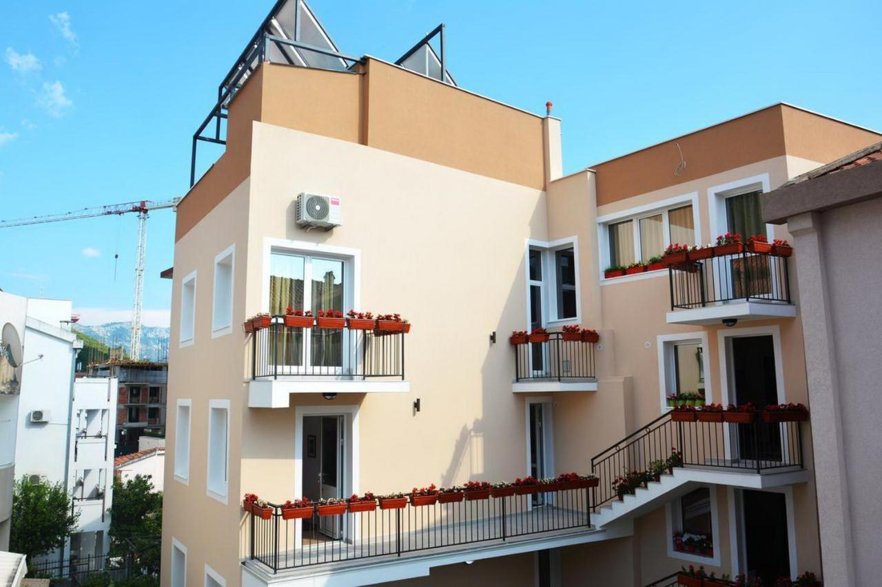 בודווה Apartments Balabusic מראה חיצוני תמונה