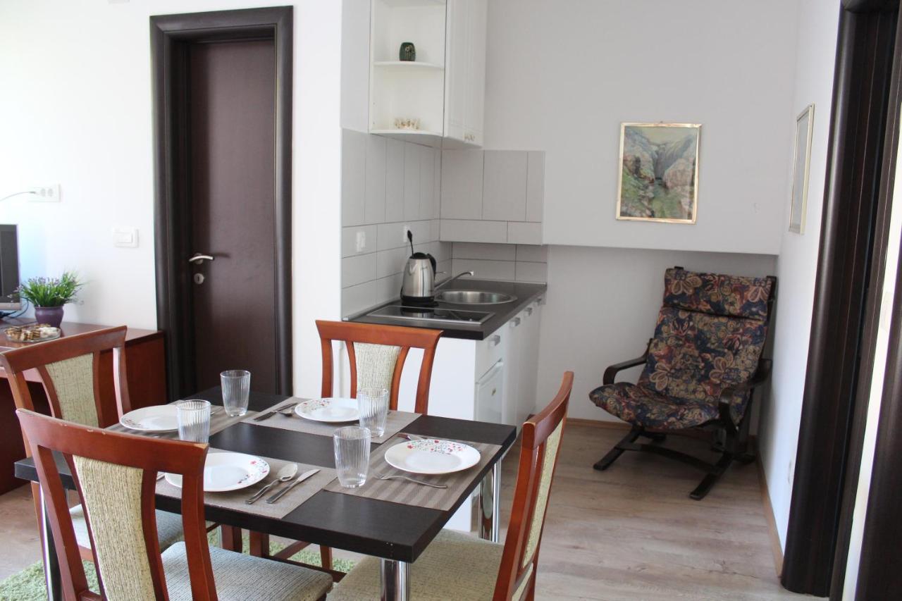 בודווה Apartments Balabusic מראה חיצוני תמונה