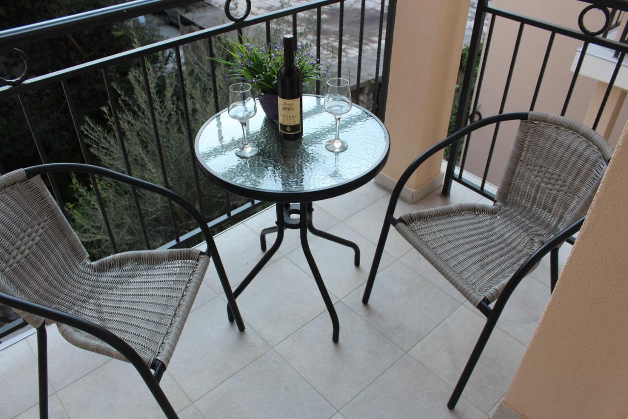 בודווה Apartments Balabusic מראה חיצוני תמונה