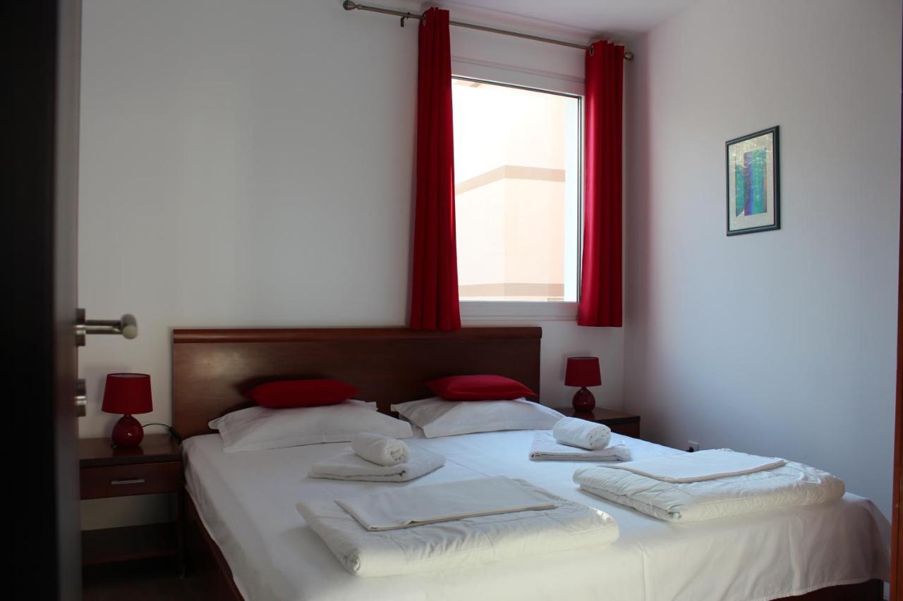 בודווה Apartments Balabusic מראה חיצוני תמונה