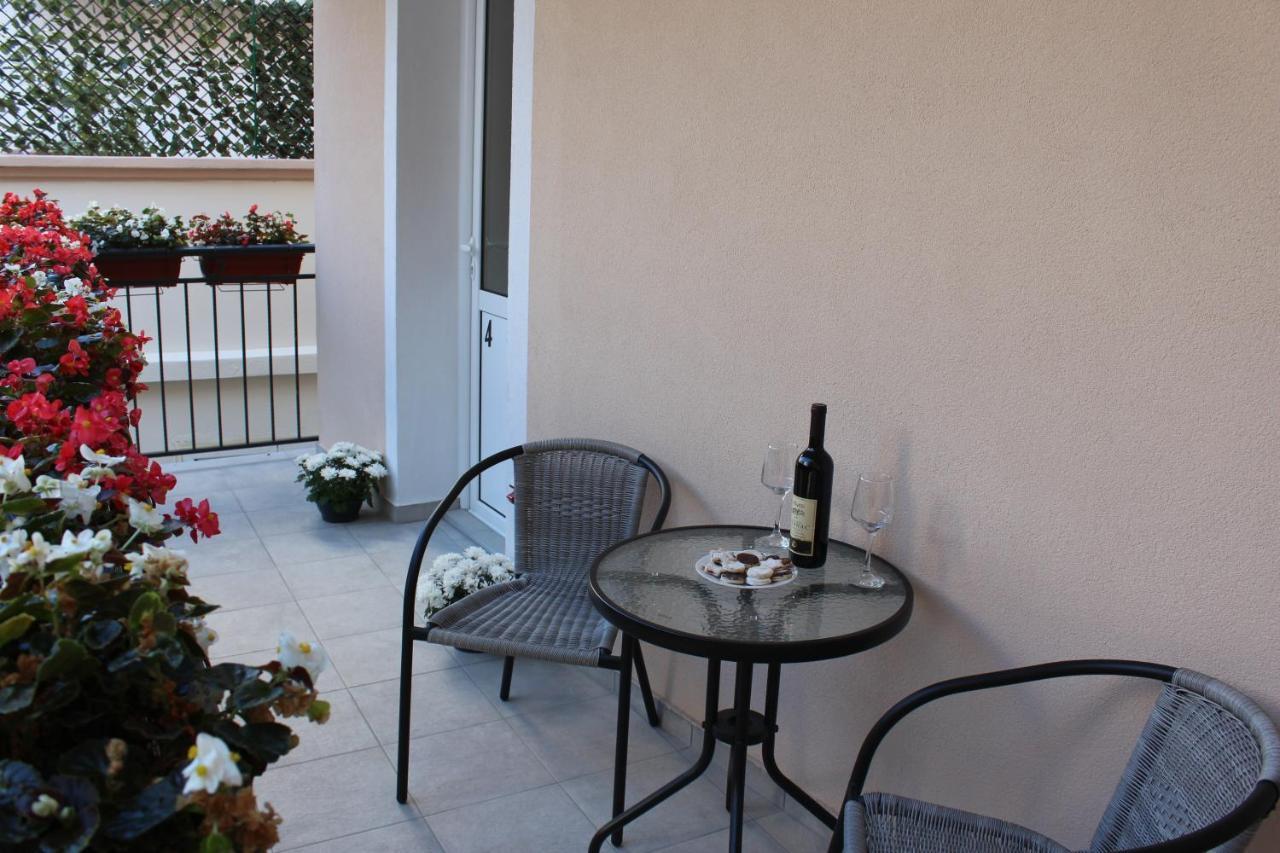 בודווה Apartments Balabusic מראה חיצוני תמונה